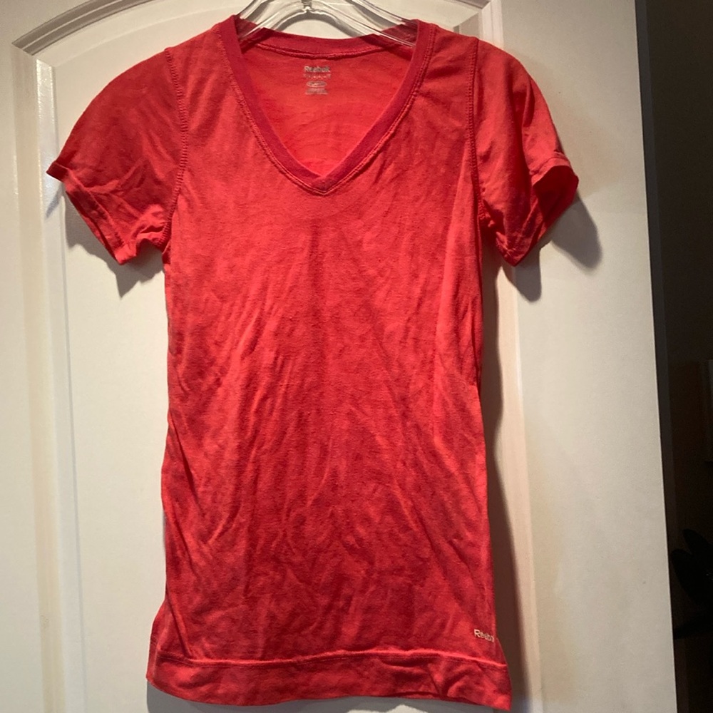 Reebok Sheer Dark Coral V-neck T-shirt